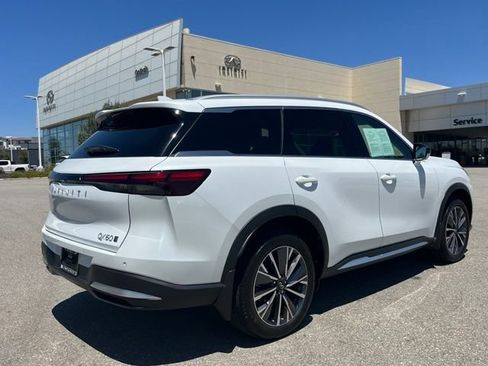 Certified 2026 INFINITI QX60 Luxe w/ Cargo Package AWD/4WD image 4