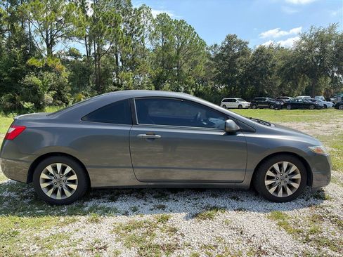 Used 2010 Honda Civic EX image 5