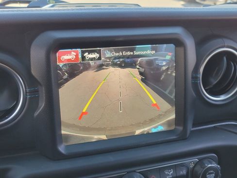 Used 2022 Jeep Wrangler Unlimited Rubicon 4xe w/ Steel Bumper Group AWD/4WD image 10