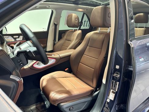 Certified 2026 Mercedes-Benz GLE 350 Exclusive 4MATIC AMG Line image 15