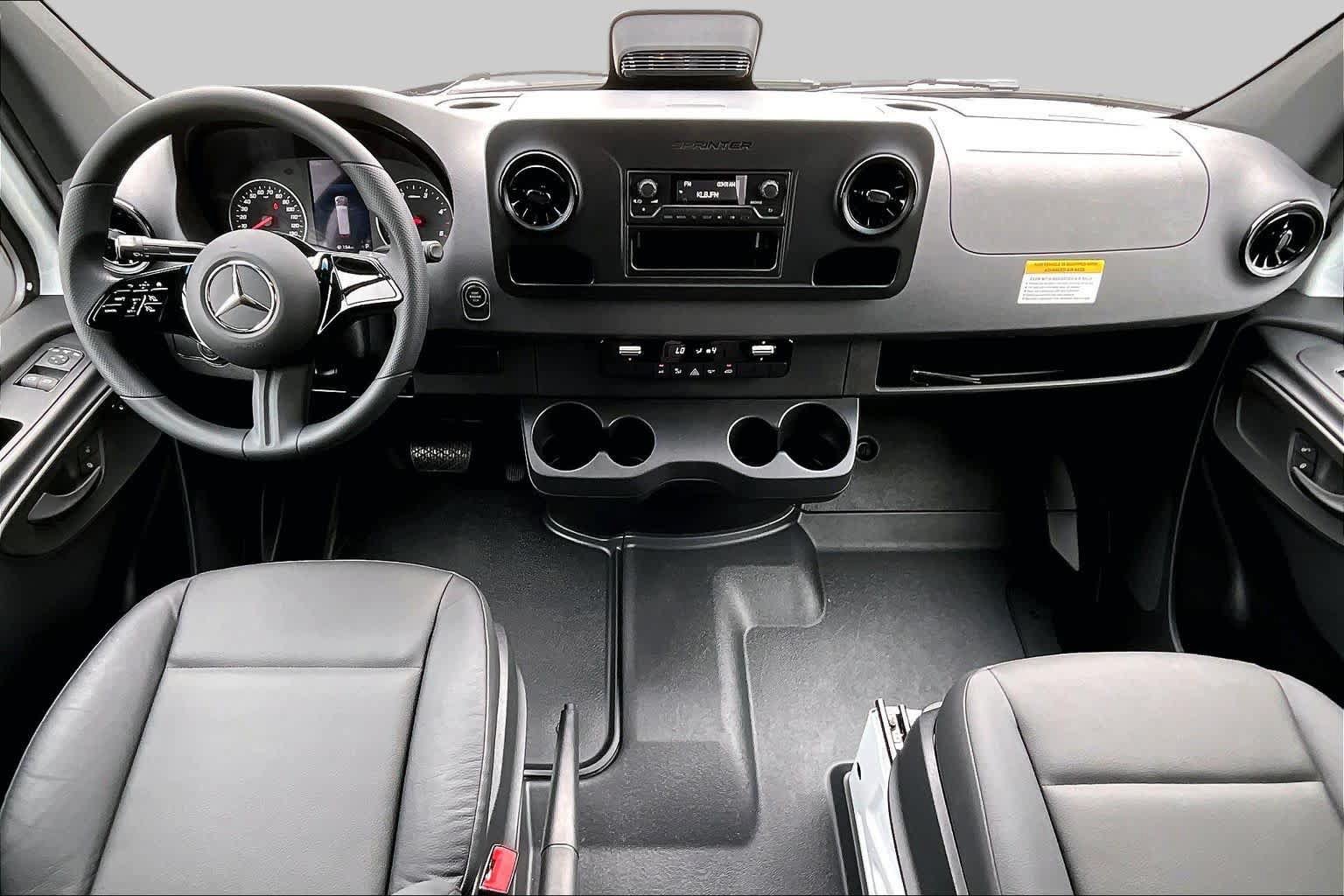 Used 2026 Mercedes-Benz Sprinter 2500 image 5