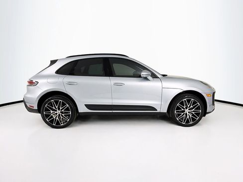 New 2026 Porsche Macan image 8