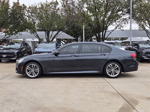 Used 2019 BMW 740i xDrive w/ Executive Package image 12
