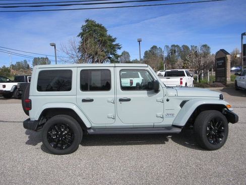 Used 2023 Jeep Wrangler Unlimited Sahara w/ Cold Weather Group image 3