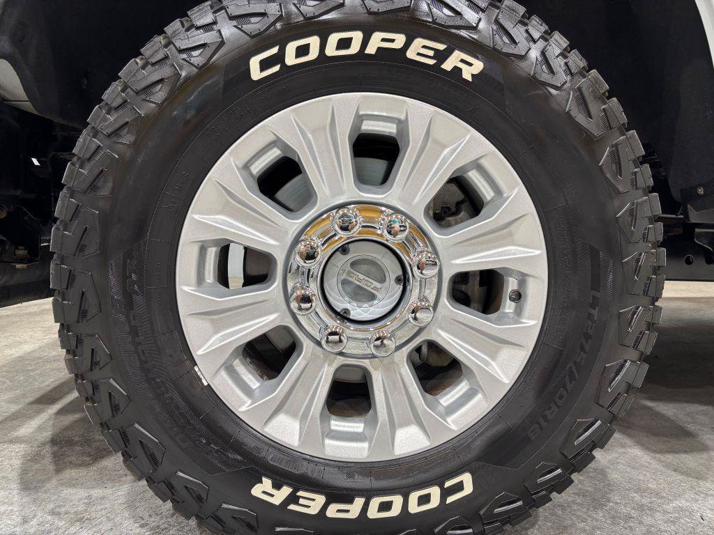 Used 2022 Ford F250 XL w/ STX Appearance Package AWD/4WD image 26