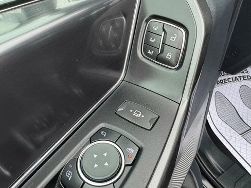 Used 2023 Ford F150 Lariat image 12