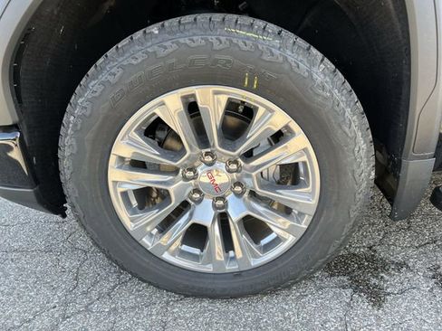 Used 2022 GMC Sierra 1500 Denali image 10