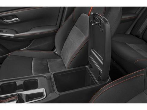 Used 2024 Nissan Sentra SR FWD image 17