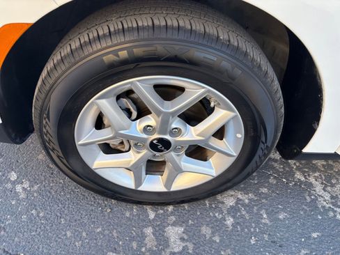 Used 2025 Kia Soul LX w/ LX Technology Package image 23