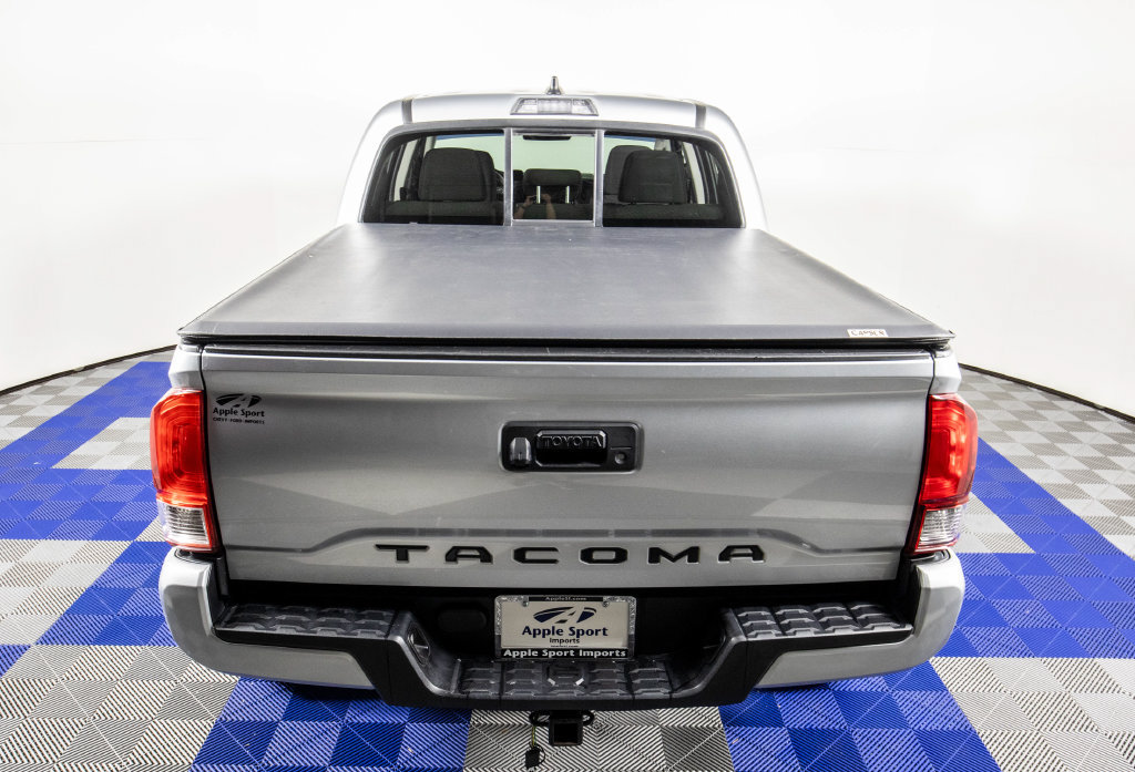 Used 2022 Toyota Tacoma SR w/ SR Convenience Package RWD image 8