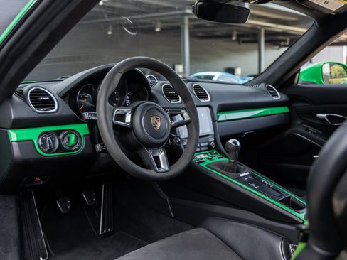 Used 2023 Porsche 718 Cayman GT4 image 4