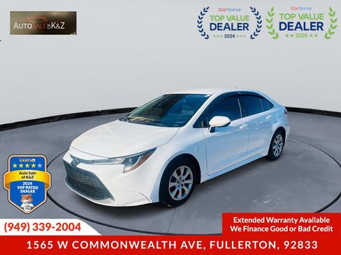 Used 2020 Toyota Corolla LE w/ Carpet Mat Package (TMS) image 2