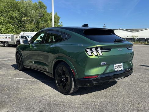 Certified 2025 Ford Mustang Mach-E GT AWD/4WD image 4
