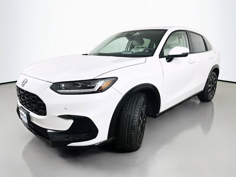 New 2026 Honda HR-V EX-L image 3