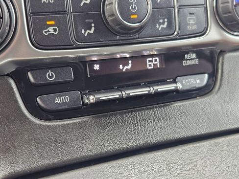 Used 2020 Chevrolet Tahoe Premier w/ Premier Plus Edition image 27