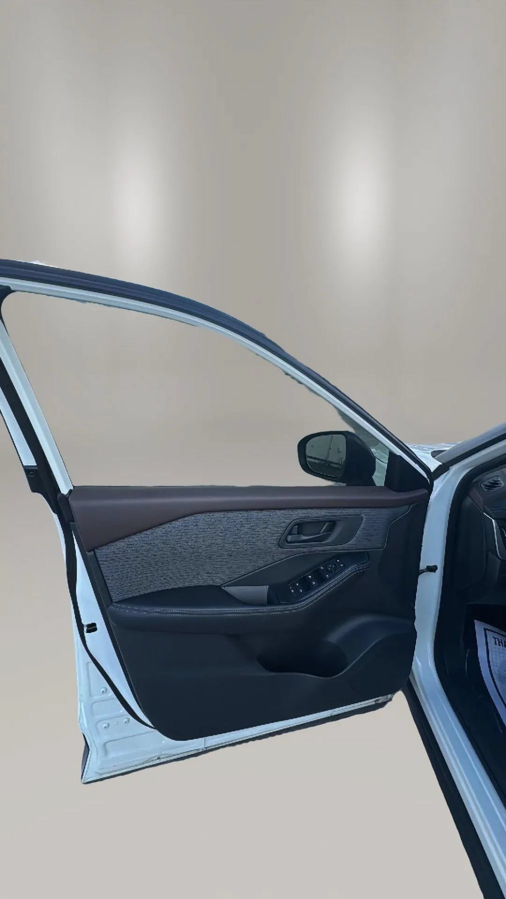 Used 2021 Nissan Rogue S FWD image 11