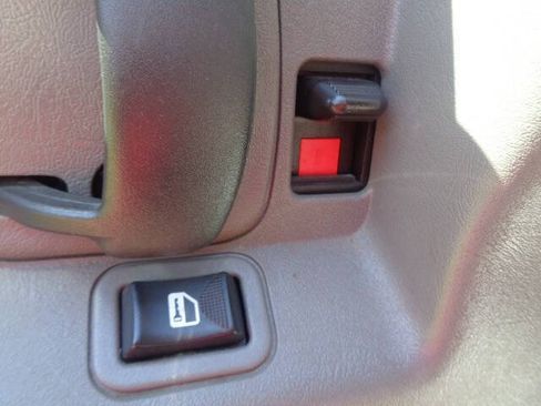 Used 2024 Chevrolet Express 2500 w/ Driver Convenience Package RWD image 13