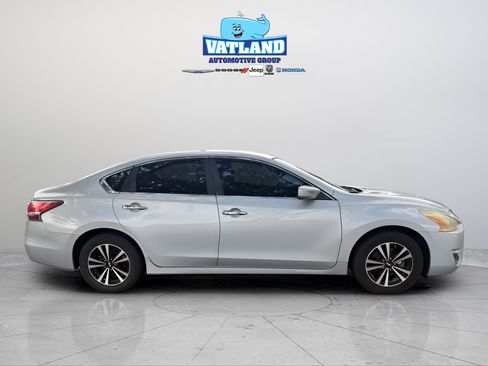 Used 2015 Nissan Altima 2.5 S w/ Power Driver Seat Package FWD image 6