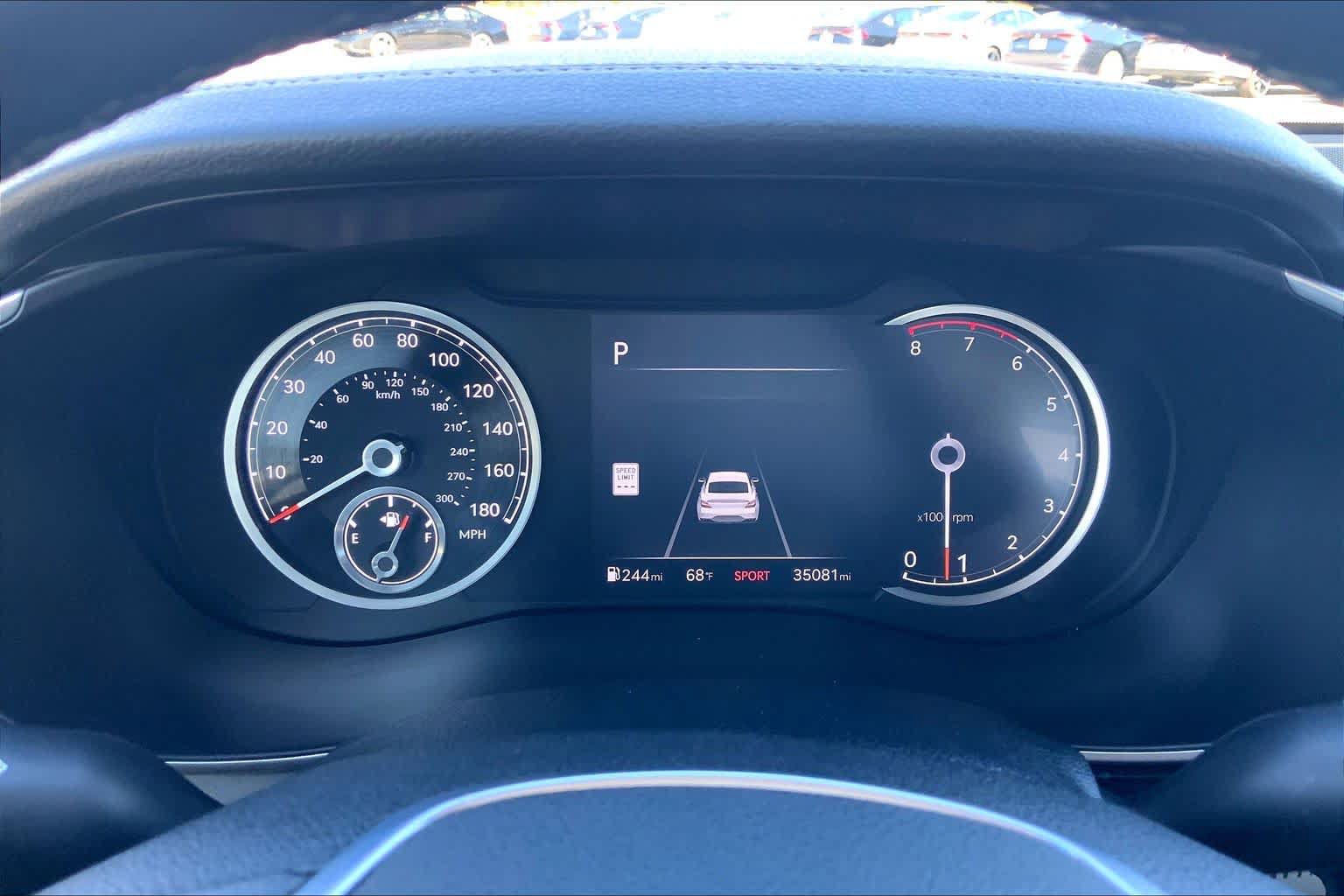 Used 2025 Genesis G70 2.5T AWD/4WD image 25