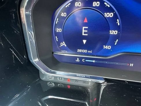 Certified 2024 Chevrolet Silverado 1500 LT AWD/4WD image 10