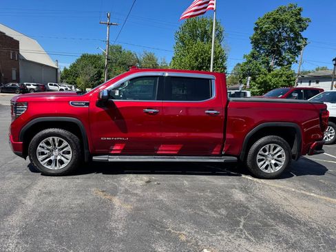 Used 2023 GMC Sierra 1500 Denali w/ Technology Package AWD/4WD image 3
