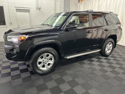 Used 2022 Toyota 4Runner SR5 Premium image 5