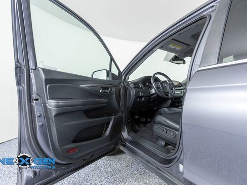 Used 2018 Honda Pilot EX-L image 9