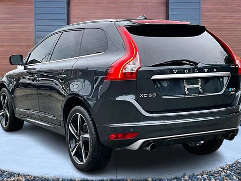 Used 2015 Volvo XC60 T6 R-Design w/ Proximity Package image 2