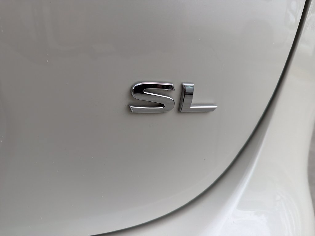 Used 2021 Nissan Rogue Sport SL FWD image 11