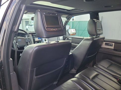Used 2013 Ford Expedition Limited AWD/4WD image 12