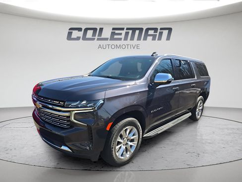 Used 2023 Chevrolet Suburban Premier image 1