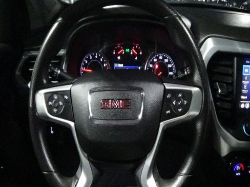 Used 2023 GMC Acadia SLE image 19
