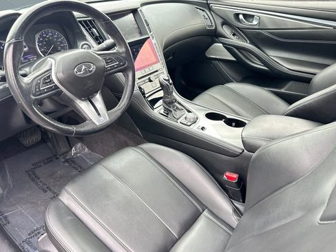 Used 2018 INFINITI Q60 3.0t Luxe w/ Sensory Package 3.0T Luxe image 4