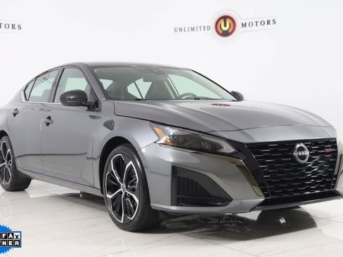 Used 2023 Nissan Altima 2.5 SR image 16