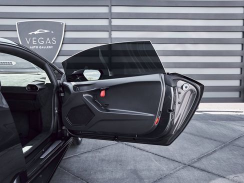 Used 2023 Lamborghini Huracan STO image 32