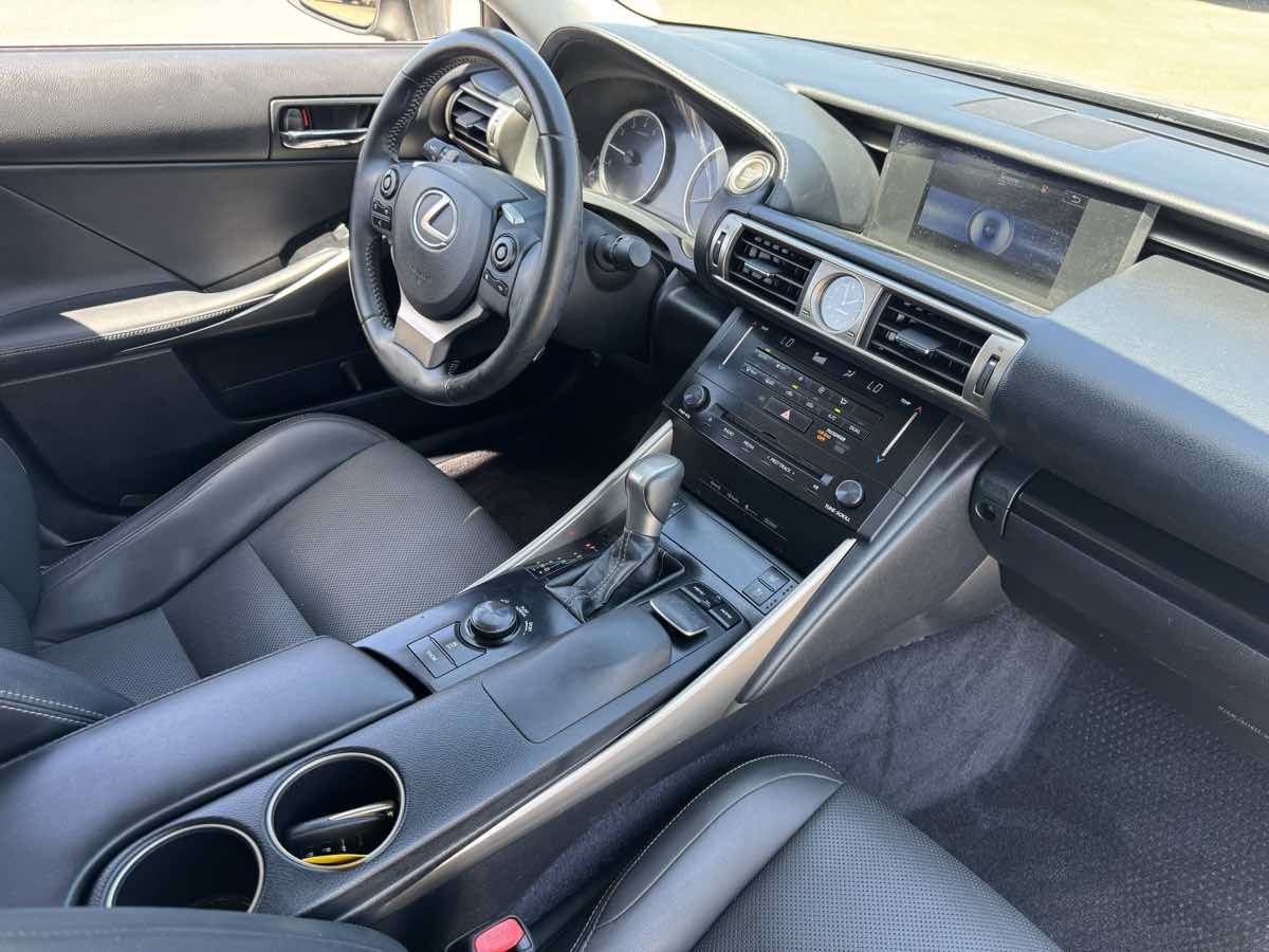 Used 2014 Lexus IS 250 w/ Navigation Package RWD image 13