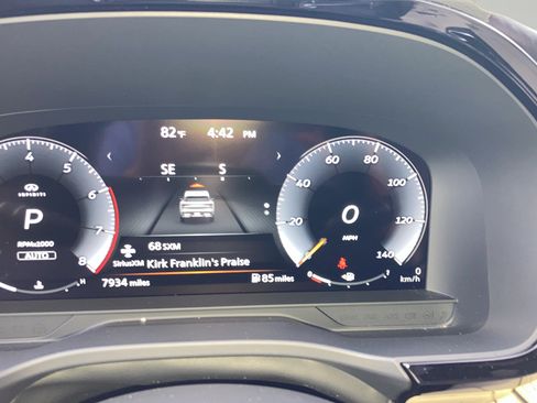 Used 2025 INFINITI QX60 Sensory AWD/4WD image 18