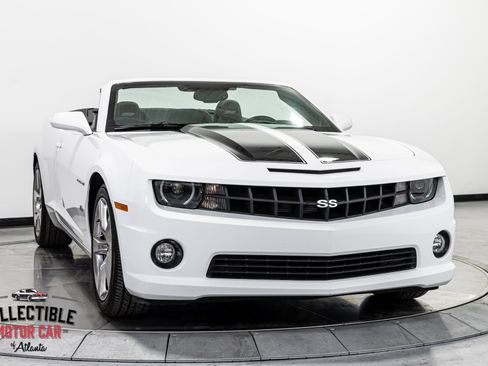 Used 2011 Chevrolet Camaro SS w/ RS Package image 37