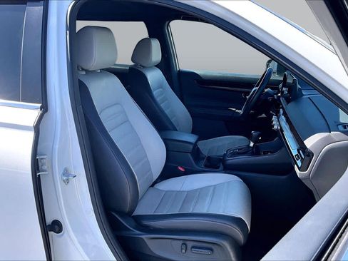 Used 2024 Honda CR-V Sport Touring image 8