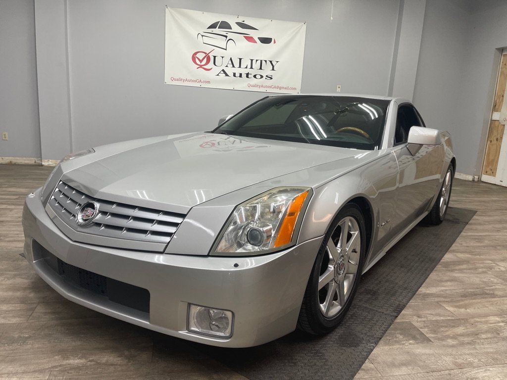 Used 2006 Cadillac XLR RWD image 8