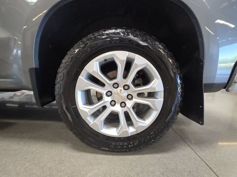 Certified 2023 Chevrolet Silverado 1500 LTZ AWD/4WD image 26