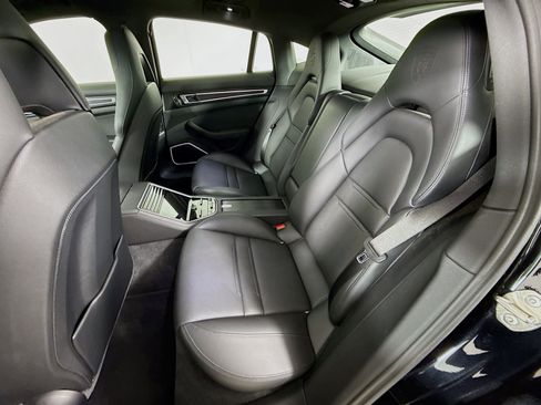 Certified 2023 Porsche Panamera 4 image 21