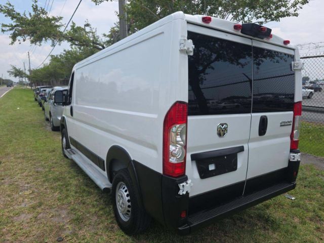 Used 2025 RAM ProMaster 2500 w/ U-Haul Equipment Group FWD image 2