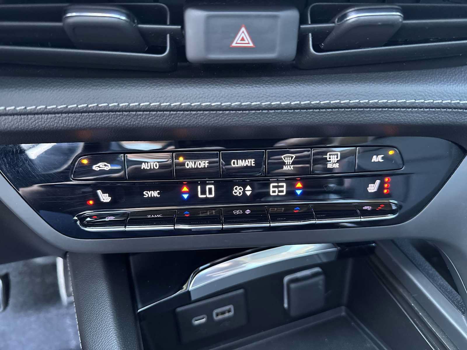 Certified 2023 Buick Envision Essence w/ Sport Touring Package AWD/4WD image 18