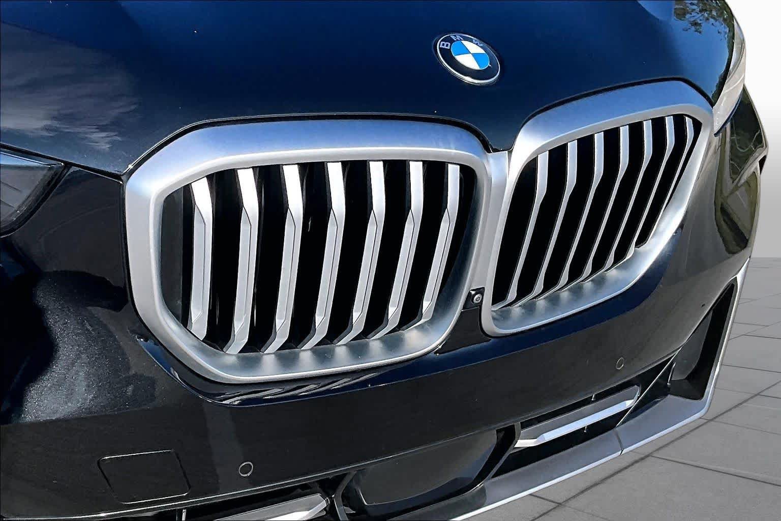 Used 2024 BMW X5 sDrive40i w/ Parking Assistance Package RWD image 28