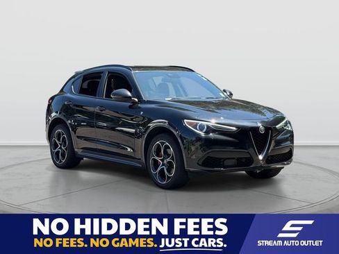 Used 2023 Alfa Romeo Stelvio Ti AWD/4WD image 1