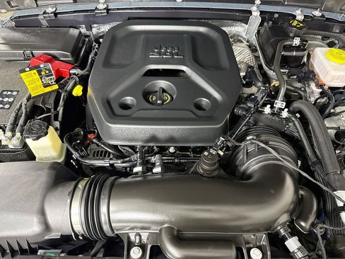 Used 2025 Jeep Wrangler Unlimited Sport AWD/4WD image 31
