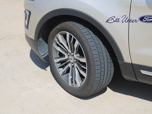Used 2017 Ford Explorer Platinum AWD/4WD image 9