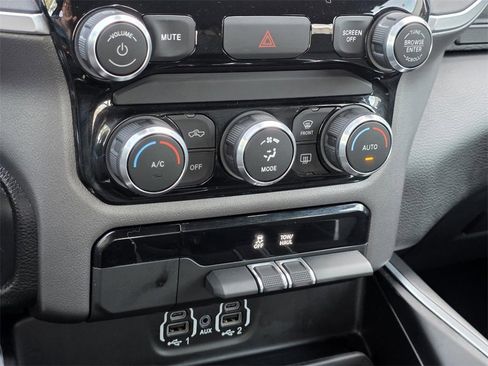 Used 2022 RAM 1500 Big Horn image 22