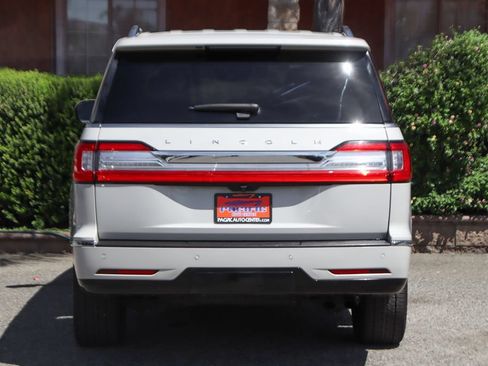 Used 2020 Lincoln Navigator Reserve w/ Equipment Group 208A Reserve AWD/4WD image 7